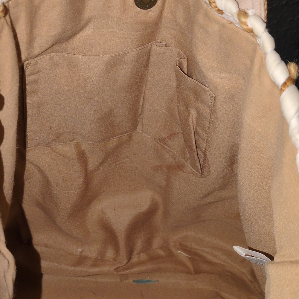 Elegant Cream and Tan Women's Tote Bag - Picture 6 of 7